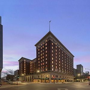 Hotel Fort Des Moines, Curio Collection By Hilton Exterior photo