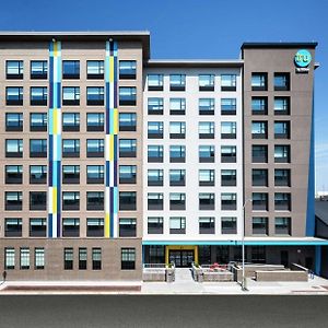 Tru By Hilton Baltimore Harbor East Hotel Exterior photo