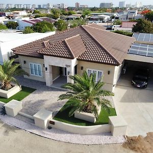 New *Villa Oasis* Palm Beach Exterior photo