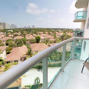 Ocean Reserve Condo By Flatsaway Miami Beach Exterior photo