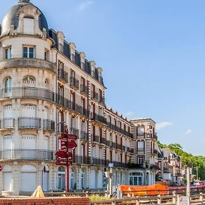 Juste La Plage - Studio Classe 3 Etoiles - Face A La Mer Apartment Houlgate Exterior photo