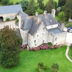 Manoir De Savigny Bed & Breakfast Valognes Exterior photo