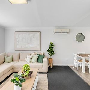 So Central, So Comfortable! Apartment Toowoomba Exterior photo