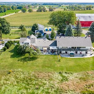 Mountain Ash Farm Hospitality Inc Hotel Creemore Exterior photo