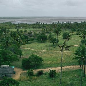 Piecefull Bayview Cottage With Kitchen Near Tofo Inhambane Exterior photo