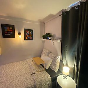 Cozy Projector Home, 6 Min To Metro Aubervilliers Exterior photo