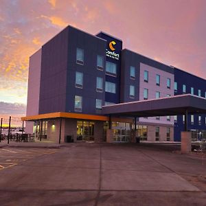 Comfort Inn & Suites At Sanford Sports Complex Sioux Falls Exterior photo