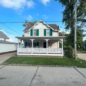 Holiday House Huron Exterior photo