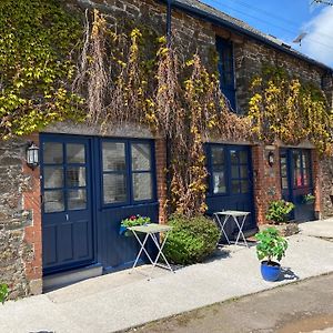 The Ivy Barn Holbeton Hotel Plymouth Exterior photo