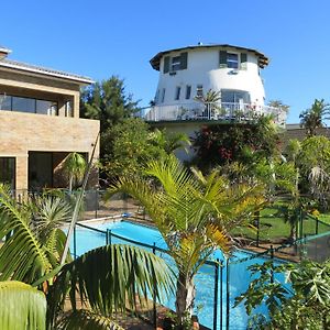 Cape Oasis Guesthouse Bloubergstrand Exterior photo