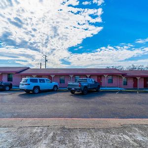 Oyo Hotel Beeville -Us 181 Exterior photo