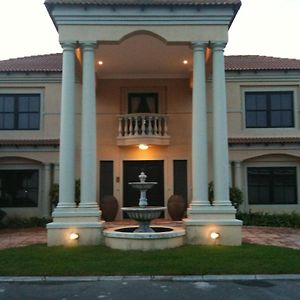 Roman Retreat Hotel Cape Town Exterior photo