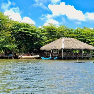 Lake Resort Bolgoda Wadduwa Exterior photo