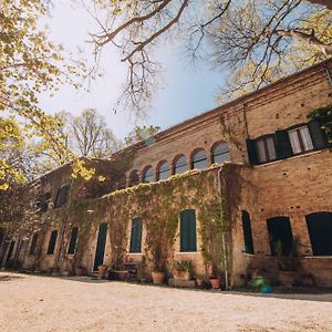 The Baron'S Estate Hotel Torre de' Passeri Exterior photo