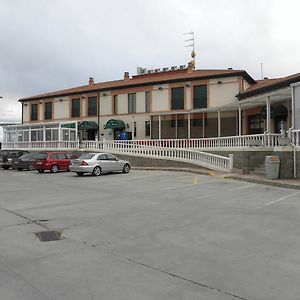 Hostal Las Fuentes Hotel Arévalo Exterior photo