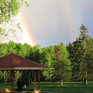 Black Cat Guest Ranch Hotel Brule Mines Exterior photo