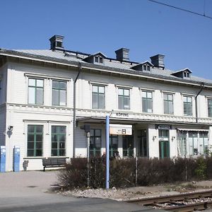 Stationshusets Hotell Och Cafe Fd Hotell Lilla Station Koping  Exterior photo