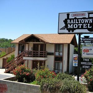 Jamestown Railtown Motel Exterior photo