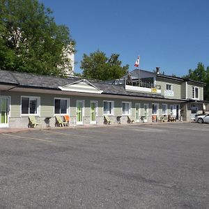 Haileybury Beach Motel Exterior photo