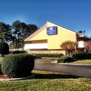 Americas Best Value Inn And Suites Little Rock Exterior photo