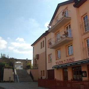 Penzion U Zvonu Hotel Novy Jicin Exterior photo