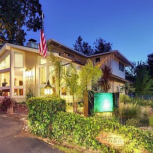 Saratoga Oaks Lodge Exterior photo