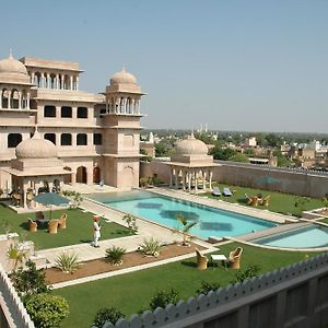 Hotel Castle Mandāwa Exterior photo