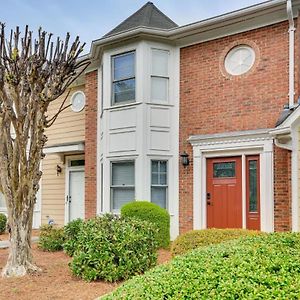 Comfortable Living Apartment Greensboro Exterior photo