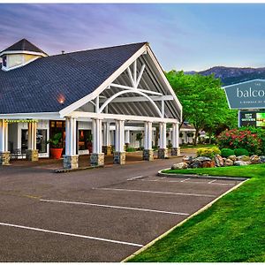 Balcomo, A Ramada By Wyndham Penticton Exterior photo