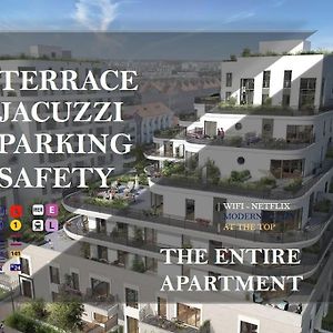 Luxury Apartment With Huge Terrace Colombes  Exterior photo