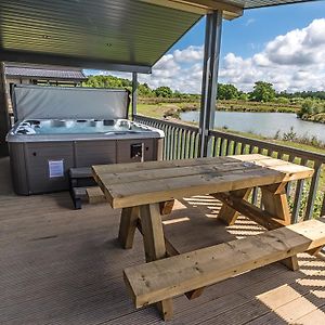 Woodhall Country Park Lodges Woodhall Spa Exterior photo