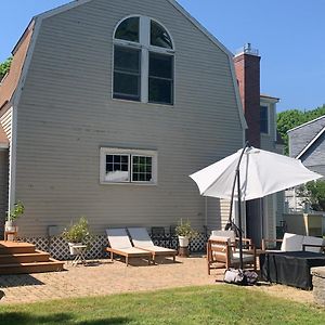 “The Hampton”, Modern Coastal Charm Villa Room photo