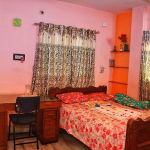 Privet Entry Deluxe Bedroom Tollyguange Kolkata Exterior photo