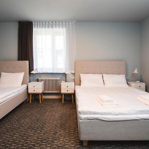 Roze Park Rooms Liepaja Exterior photo