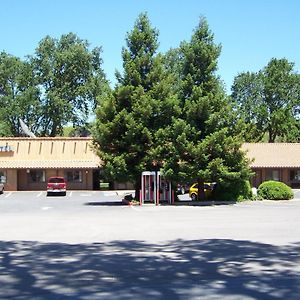 Creekside Lodge Kelseyville Exterior photo