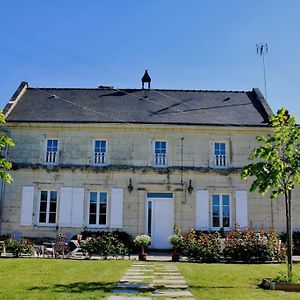 Le Clos De L'Authion Villa Vivy Exterior photo