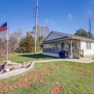 Charming Stanwood Home On Muskegon River! Big Rapids Exterior photo