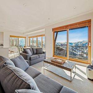 Schnapps Penthouse Ski Apt With Undercover Parking Apartment Mount Hotham Exterior photo