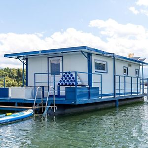 Marsky Vlk - Zazitkovy Houseboat Hotel Liptovsky Mikulas Exterior photo