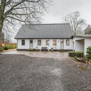 Awesome Apartment In Billund With Kitchen Exterior photo