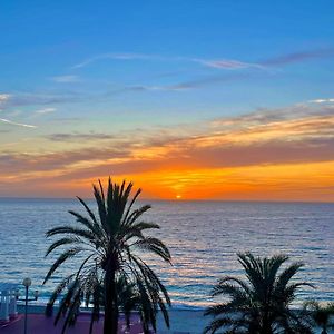 A Charming Corner On The Promenade Des Anglais Nice Exterior photo