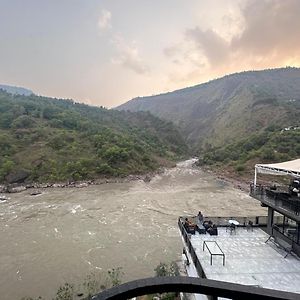 Hotel La Orilla Muzaffarabad Exterior photo