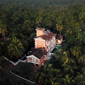 Treehouse Nova Hotel Cansaulim Exterior photo