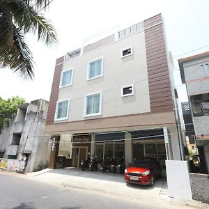 Perfect Stay Near Meenambakkam Metro Station Chennai Exterior photo