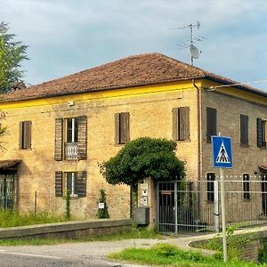 A Casa Di Maica Bed & Breakfast Gualdo  Exterior photo