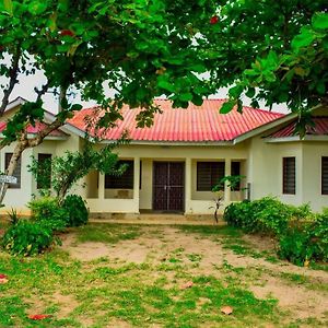 Affordable Karura And Friends Villa Ukunda Exterior photo