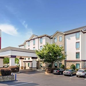 Best Western Plus Greenville South Piedmont Exterior photo