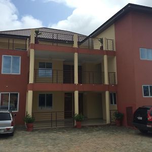 Gussys Homes Cape Coast Exterior photo