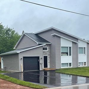 Cozy Basement Apartment Shediac Exterior photo