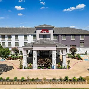 Hampton Inn & Suites Denton Exterior photo